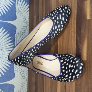 Duo cow spot black and white polkadot horsehair flats ballerina 41